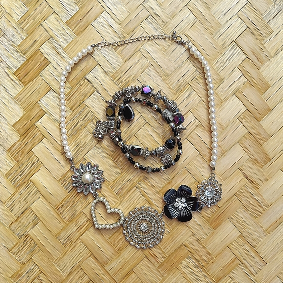Charming Charlie faux pearl necklace, multiple medallions, stretchy bracelet set - Picture 1 of 4